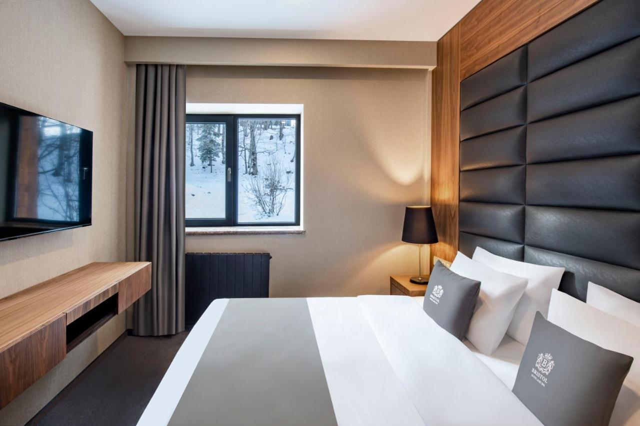 Bristol Hotel And Spa Бакуриани Екстериор снимка
